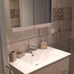 아파트 Diamond House